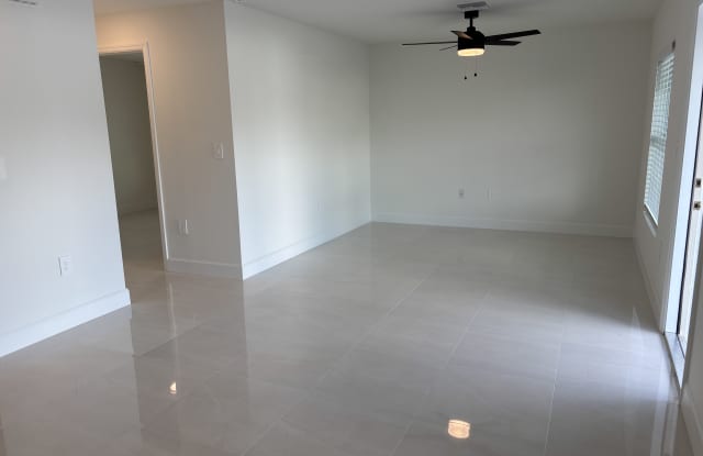 2410 Churchill Ave N photos photos