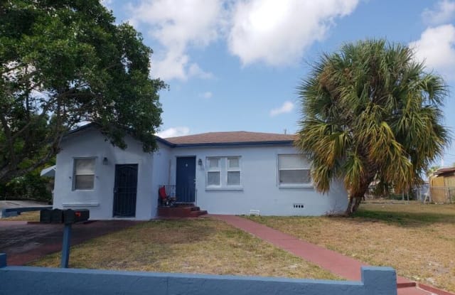 1196 W 33rd Street, Unit 2 - 1196 W 33rd St, Riviera Beach, FL 33404