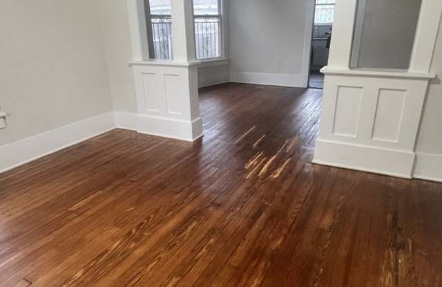 149 WEYMOUTH ST Gallery 2