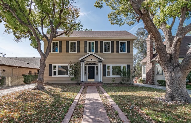 420 Lindaraxa Park - 420 Lindaraxa Park, Alhambra, CA 91801