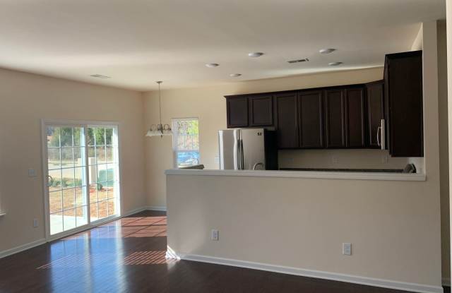 5013 Spring Arbor Ln Gallery 3
