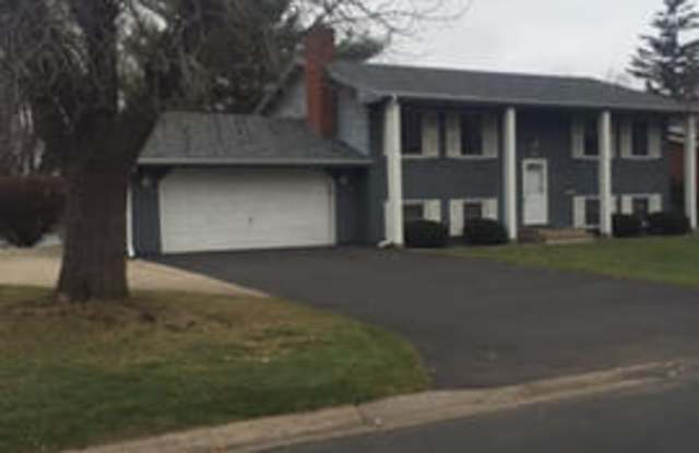 4906 Jackson St North East - 4906 Jackson Street Northeast, Columbia Heights, MN 55421