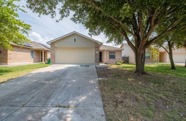Great 3 Bedroom, 2 Bath Home in Manor Gallery 1