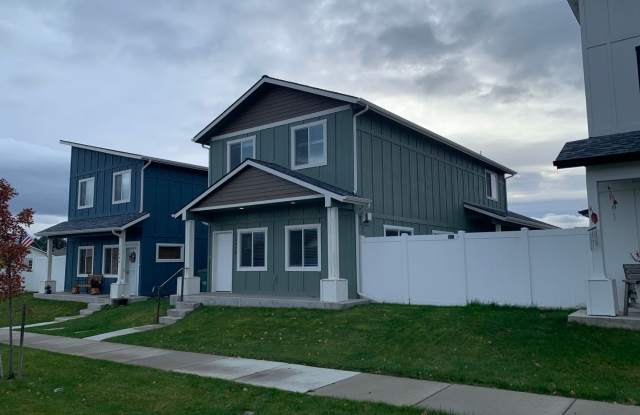Post Falls Crown Pointe Home photos photos