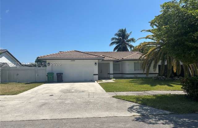 12855 SW 207th Ter photos photos
