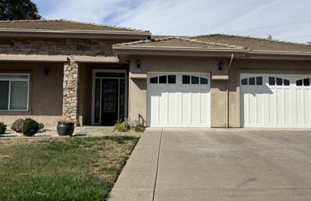 CUSTOM Single Story Home - North Vacaville Gallery 1