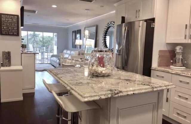 200 N El Mar A 204 Drive photos photos