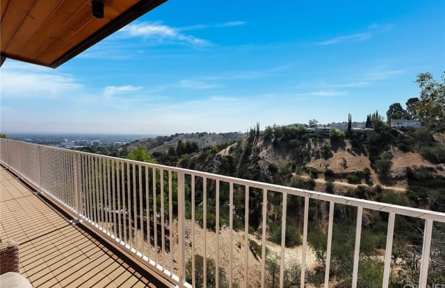 3910 Cody Road - 3910 Cody Road, Los Angeles, CA 91403