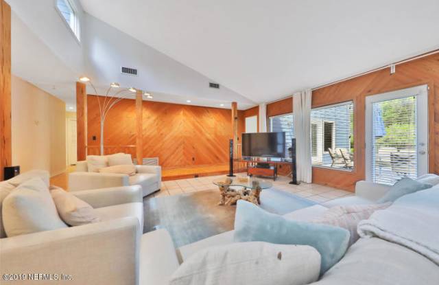 5459 FERN CREEK DR Gallery 3
