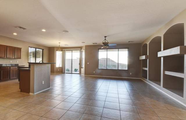 6028 W QUESTA Drive Gallery 4