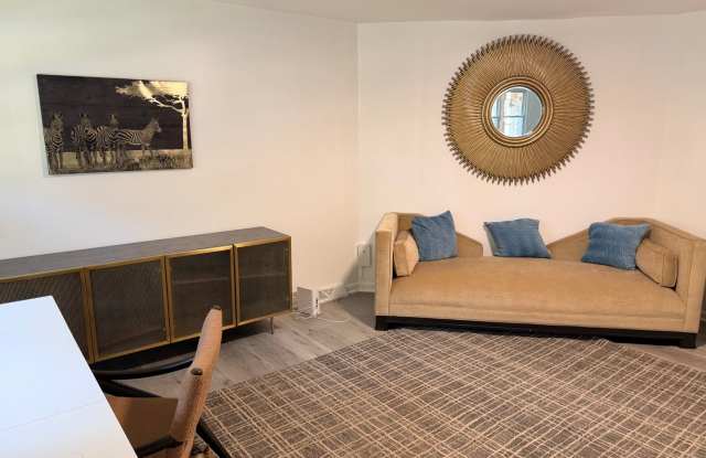 5bdrm 3bath Gallery 1