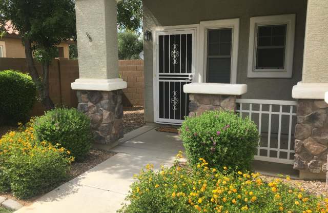 17156 W RIMROCK Street Gallery 3