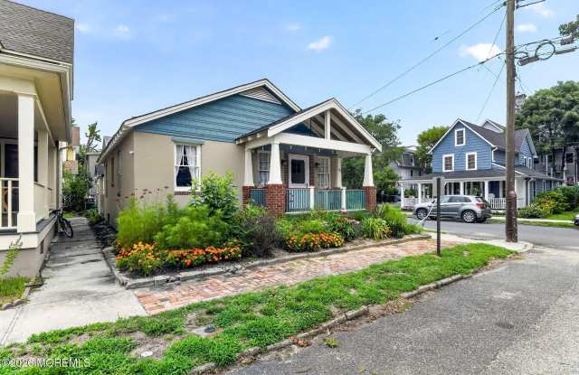 139 Webb Avenue Gallery 4