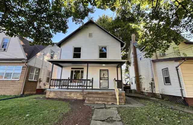 914 Dueber Avenue SW Gallery 1