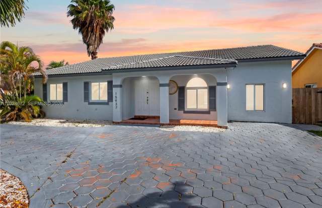 15437 SW 179th Ter photos photos