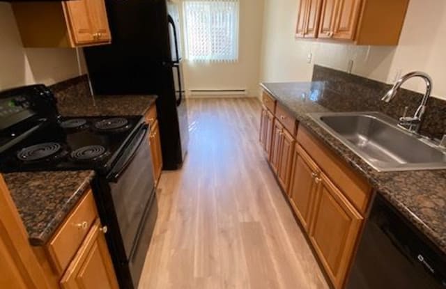 Eldorado - 305 Easy St, Mountain View, CA 94043