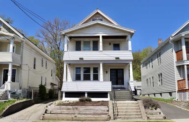 628 N Pearl Street photos photos