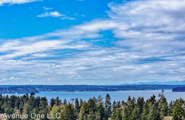 7563 44th Ave SW - 7563 44th Avenue Southwest, Seattle, WA 98136