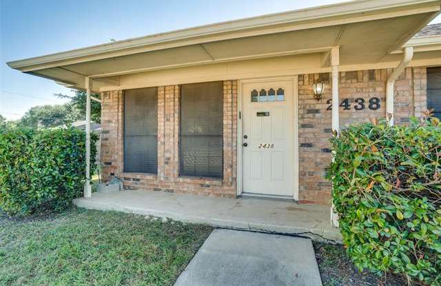 2438 GUERRERO Drive Gallery 3