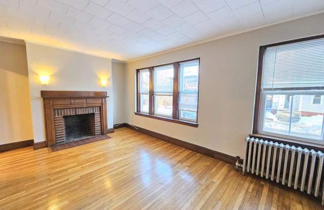 49 Dover St. photos photos