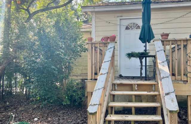 AVAILABLE NOW - 1102 Arkansas Street photos photos