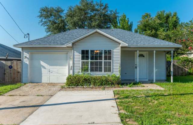 440 Apple Dr. - 440 photos photos