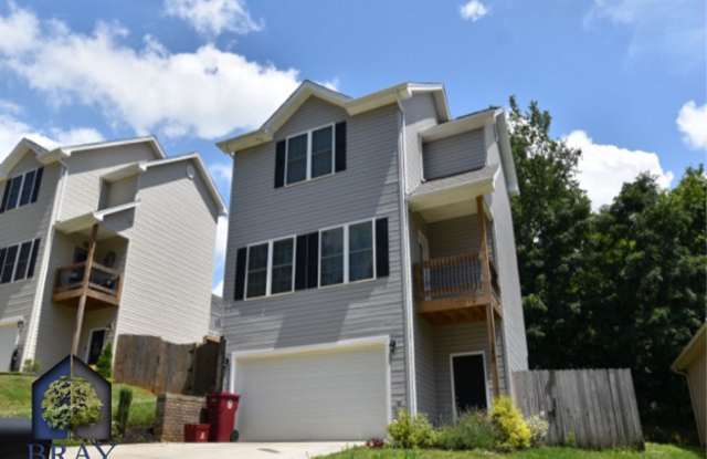 Modern 2-Bed Townhome in Ridge Pointe Subdivision – Johnson City Gallery 1