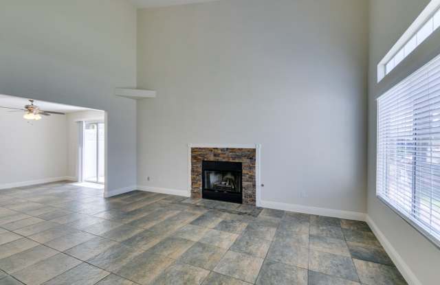 Modern 2 Bed, 2.5 Bath Henderson Townhome photos photos Modern 2 Bed, 2.5 Bath Henderson Townhome photos photos