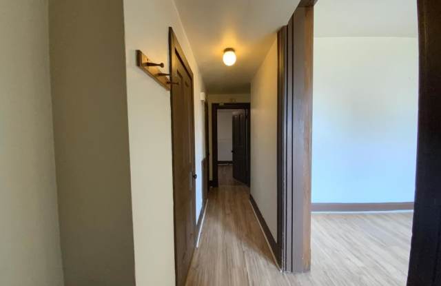432 Ross Avenue Unit 1 Gallery 4