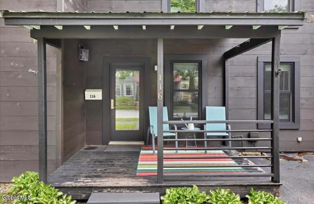 116 Catherine Street Gallery 4
