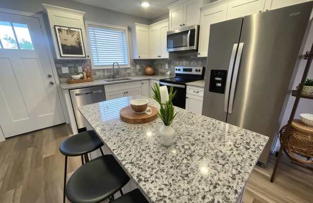 Never Occupied - Brand New Never Occupied 2 bedroom 2 bath Duplex in Kimberling City, MO- Ask us about Move In Incentives photos photos