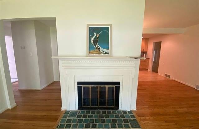 15677 BIRWOOD Avenue Gallery 4