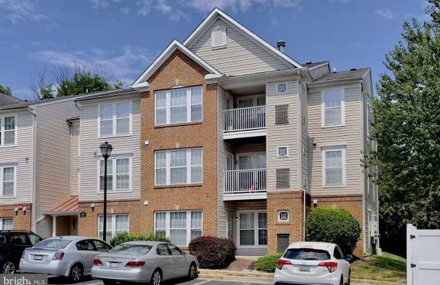 502 BRADLEY CT #5D photos photos