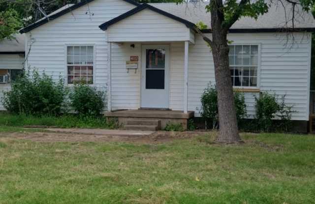 402 N. B Street - 1 Gallery 1