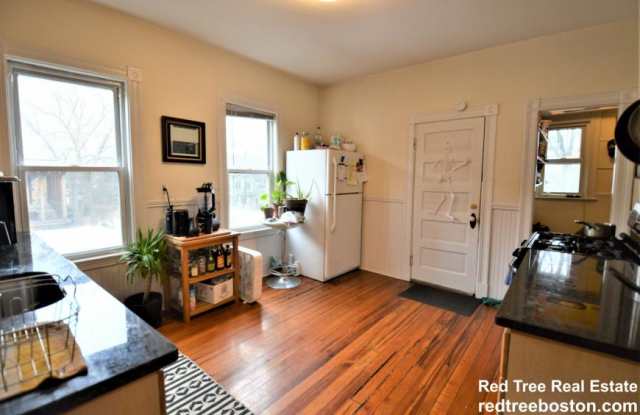 67 Washburn Ave. photos photos