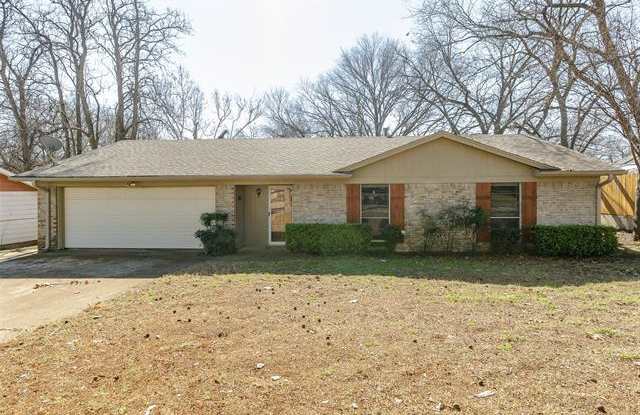 7712 Hewitt Street - 7712 Hewitt Street, North Richland Hills, TX 76182