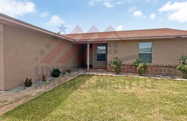 3 bedroom 2 bathroom house for rent Carlsbad NM photos photos