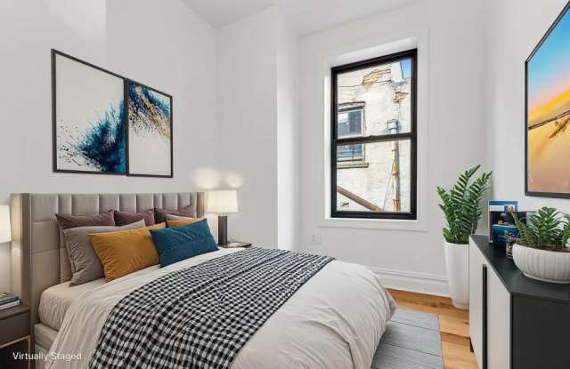 164 Waverly Place - 164 Waverly Place, New York City, NY 10014