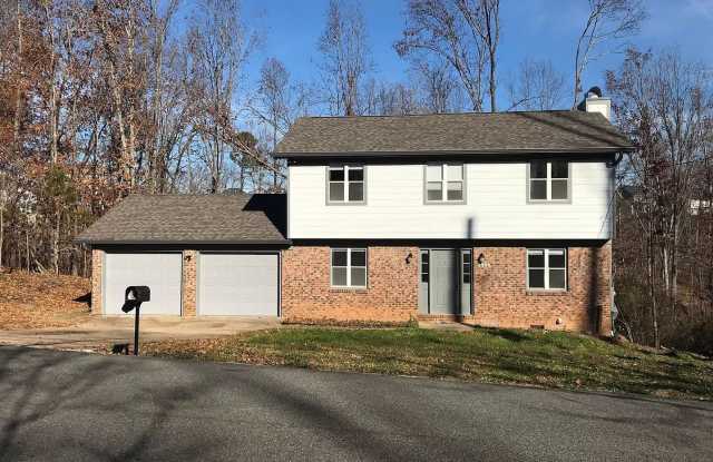 3 bed, 1.5 Bath Available March 11th! - 3906 Brock Road, Hamilton County, TN 37421