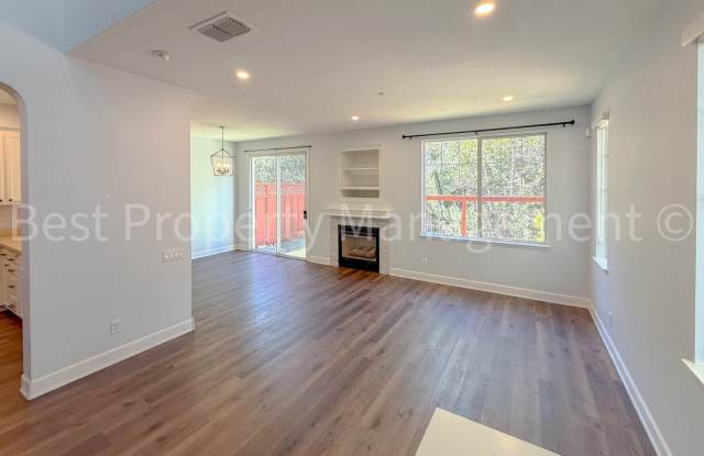 BEAUTIFUL 4-BEDROOM TOWNHOME IN CASTRO VALLEY | TOP-RATED SCHOOL DISTRICT Gallery 3