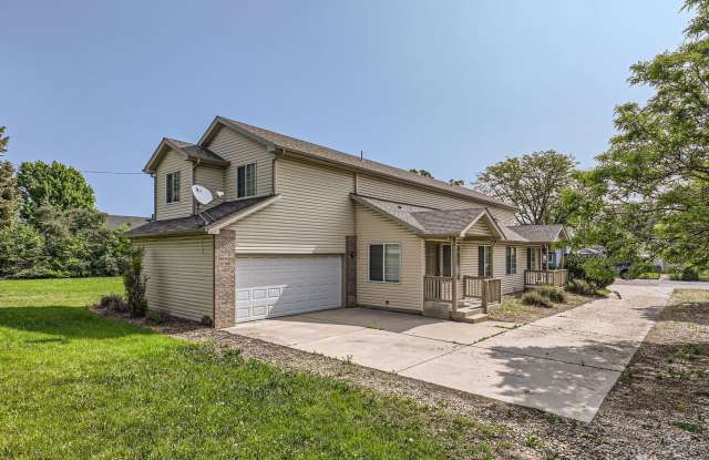 Newly remodeled 3 bedroom duplex in Arvada photos photos