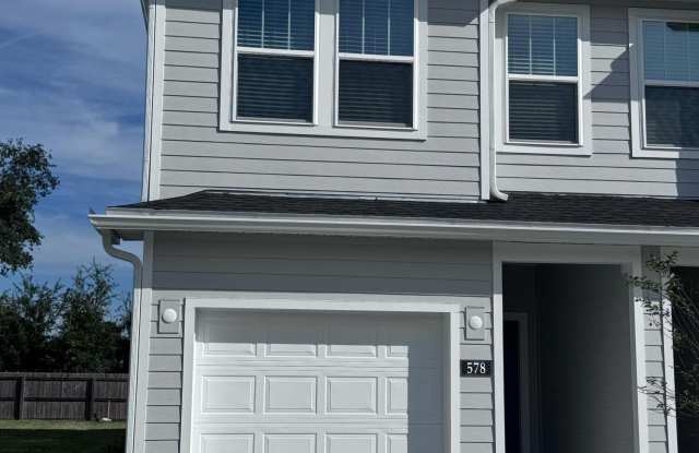 578 HOLLY LAKES Drive - 578 Holly Lakes Drive, Bellair-Meadowbrook Terrace, FL 32073