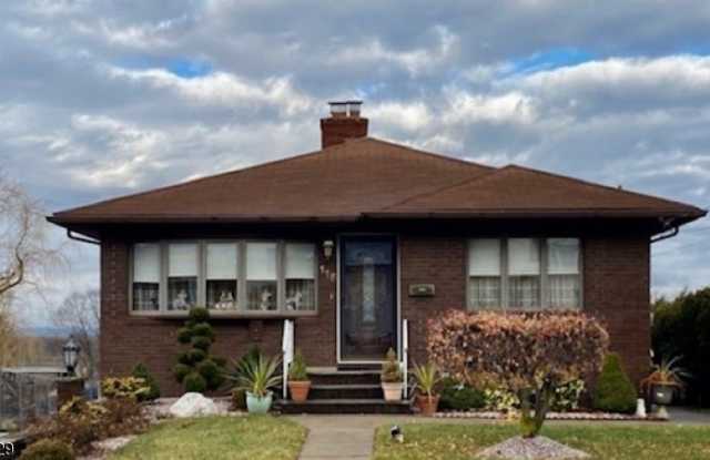 115 LOWER NOTCH RD - 115 Lower Notch Road, Passaic County, NJ 07424