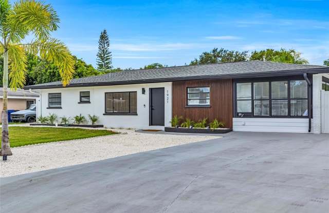 1921 FERN AVENUE photos photos