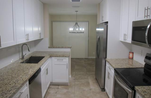 1517 Woodbridge Lakes Circle Gallery 3