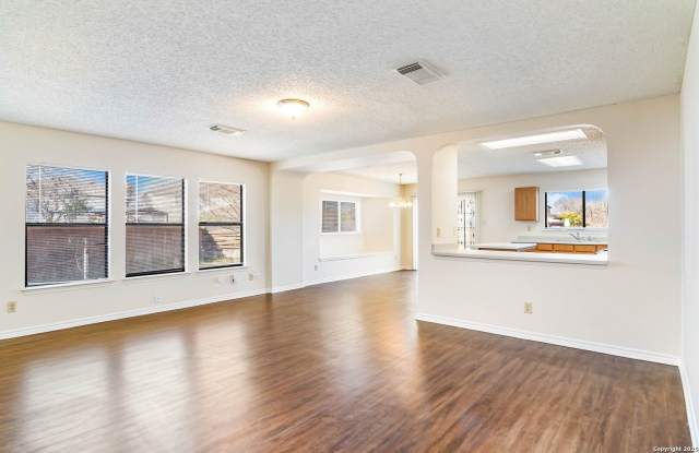 5015 Shara Mist Gallery 4