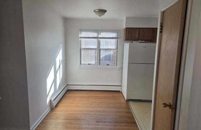 1932 Hickory Gallery 3