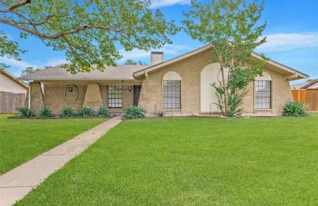 13140 Kerr Trail - 13140 Kerr Trail, Farmers Branch, TX 75244