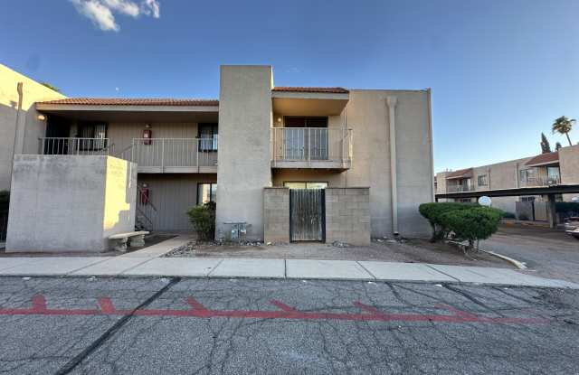 6625 W Golf Links Road Gallery 1