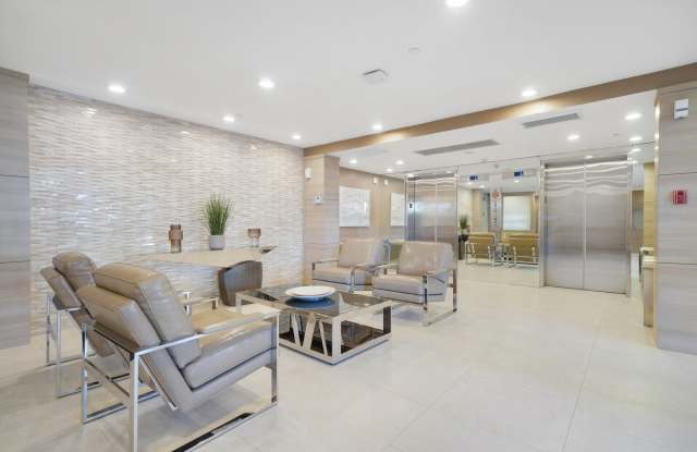 2727 N Ocean Boulevard Gallery 4